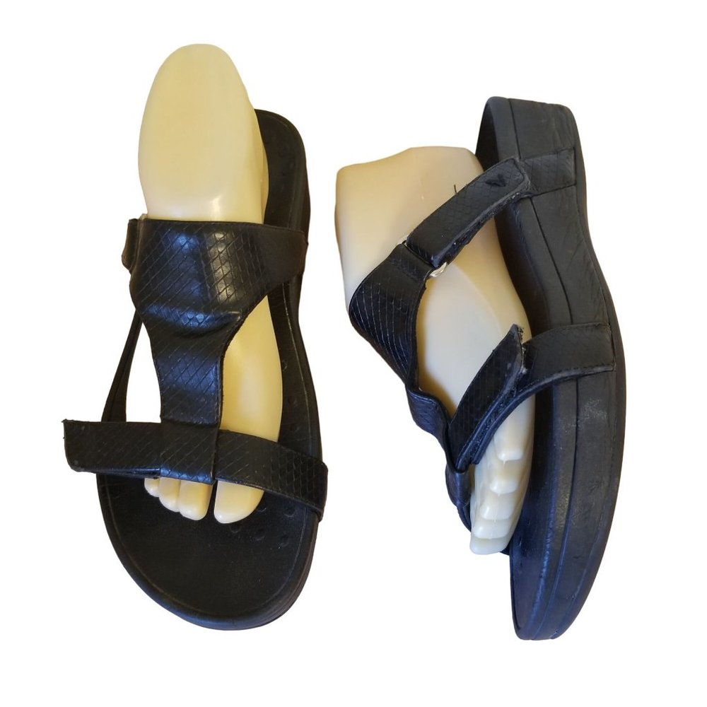 Vionic 10 Black Comfort Shoes Sandals Adjustable ELLIE T Strap‎ Embossed Animal